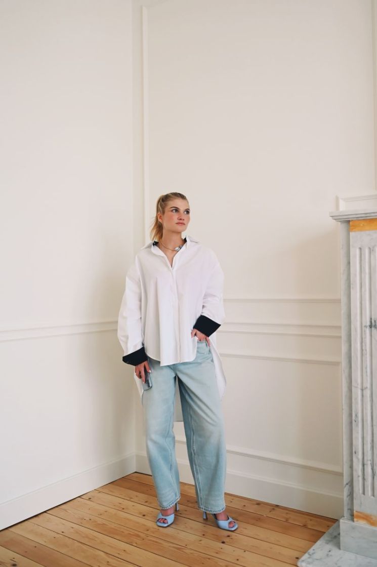 LIGHT BLUE DENI