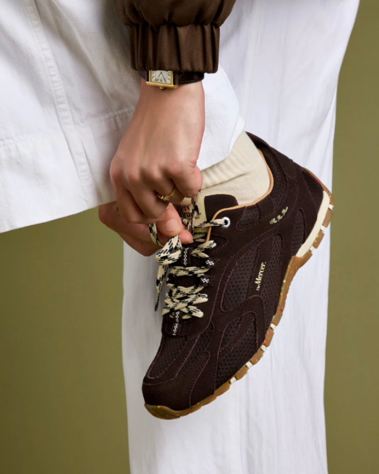  800 BROWN