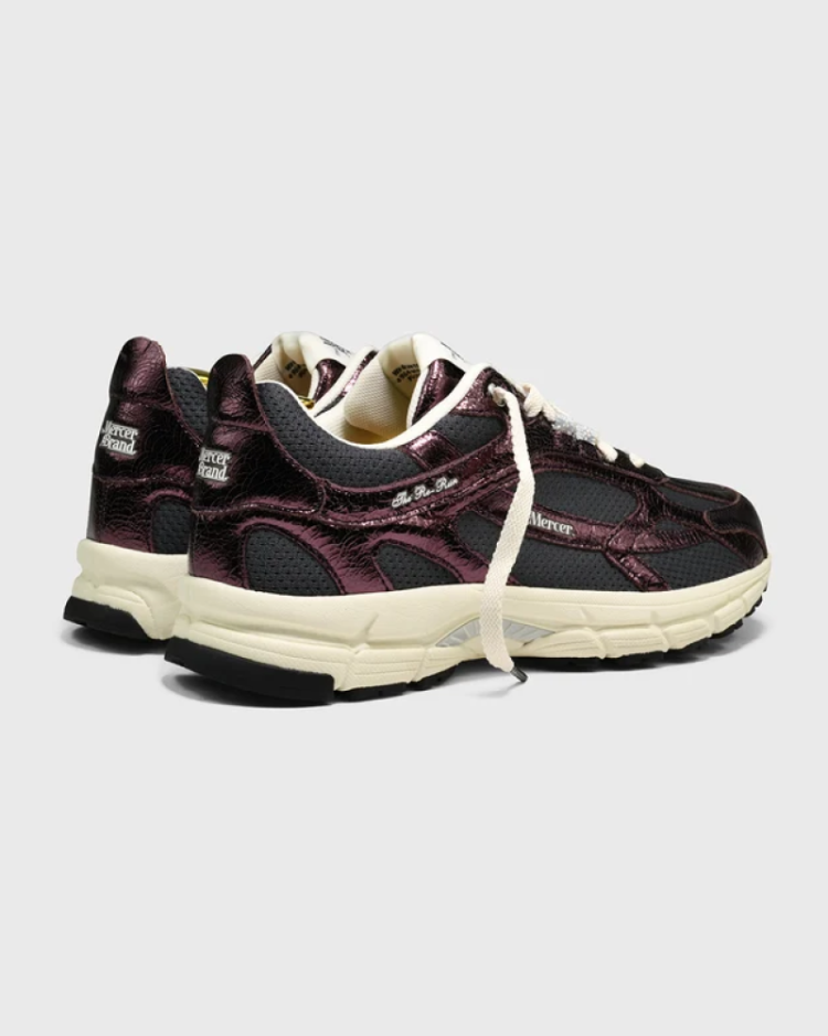  DARK RED