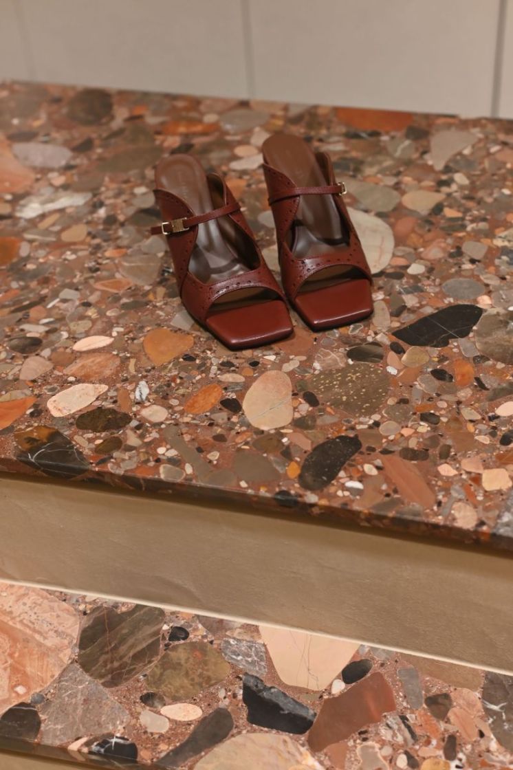  RUST LEATHER