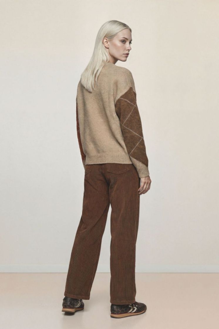  60 BEIGE