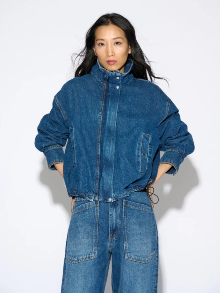  DENIM BLUE