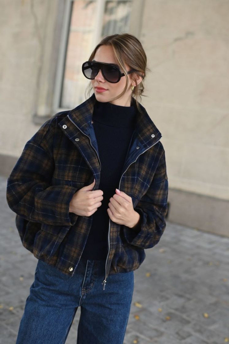  BLEU/MARRON