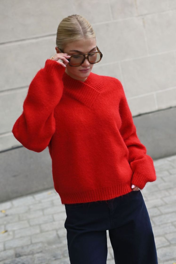  HIGH RISK RED